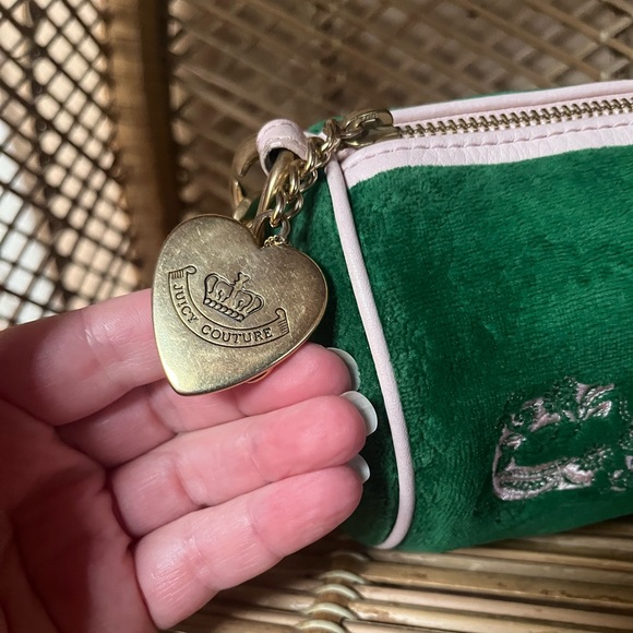 Y2K Vintage Juicy Couture Green Velour Barrel Bag - Picture 12 of 13